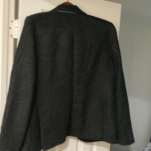 Gently-used 100% wool JoeFresh sports coat - Picture 7 of 7